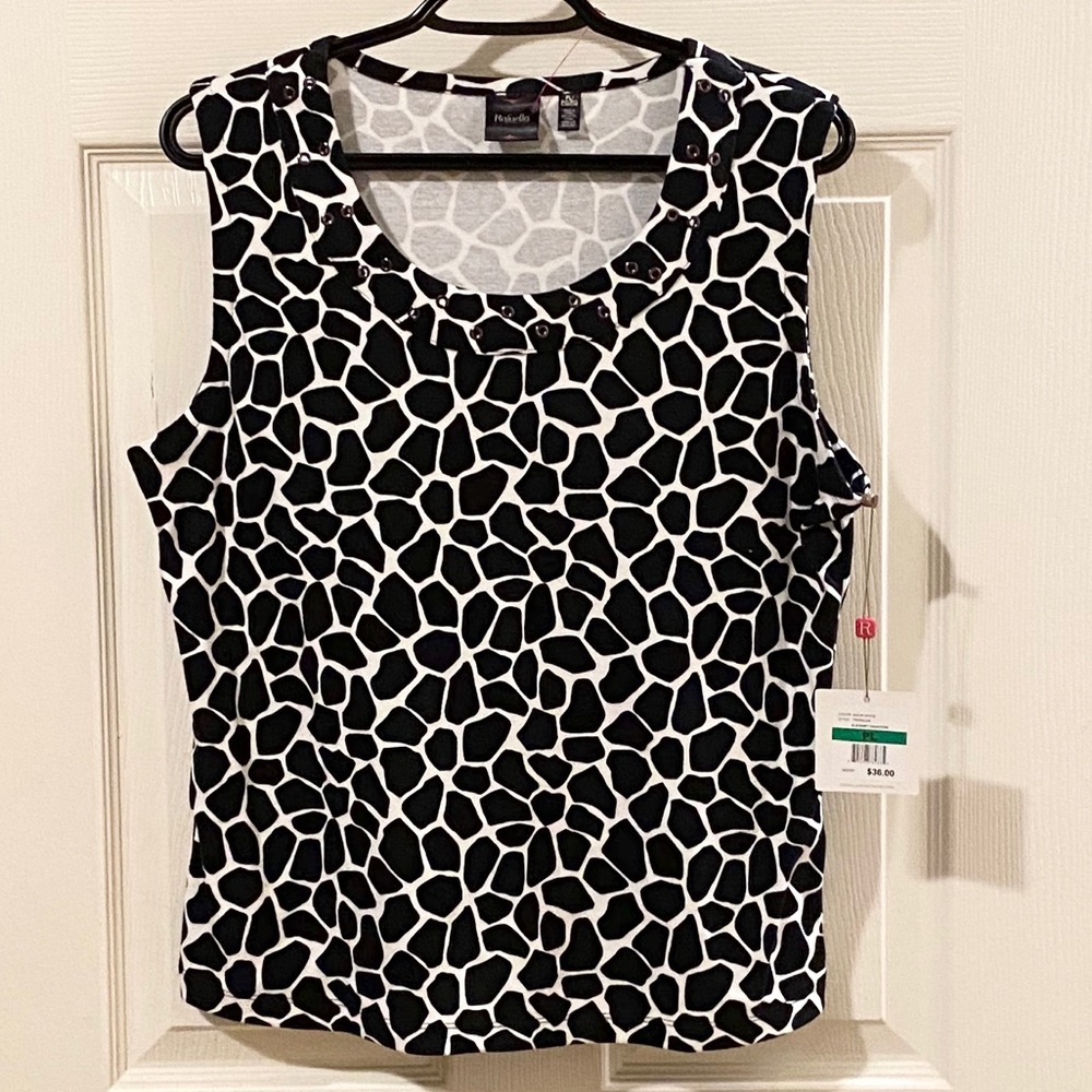 Rafaella Black White Giraffe Print Sleeveless Top